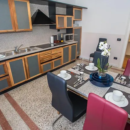 Apartament Casa Sincich 1909 *